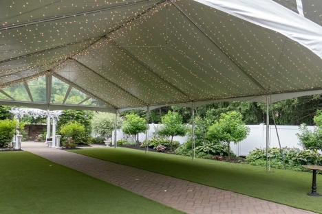 Primavera Tent Angle Of Walkway