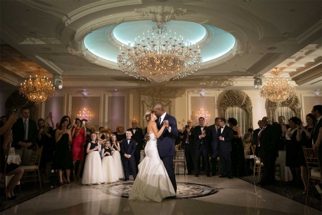 Amazing Ballroom Wedding Venue First Dance Chandelier