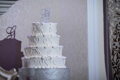 Amazing Custom Wedding Cake Catering