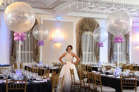 Amazing Sweet Sixteen Bat Mitzvah Venue Balloon Decor