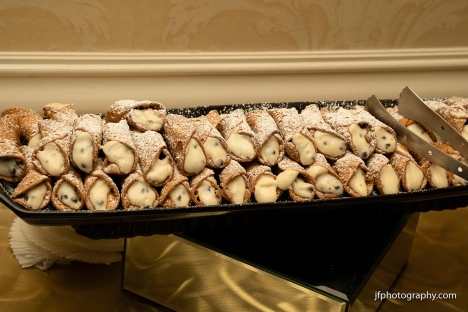 Cuisine Fresh Cannoli Catering