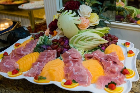 Customized Menus Catering Platter Fruit Deli Platter