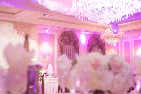 Elegant New Jersey Wedding Reception Venue With Cake